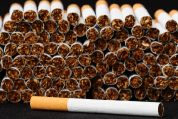 රුපියල් කෝටි 12කට අධික නීතිවිරෝධී දුම්වැටි තොගයක් කොළඹ වරායෙන්