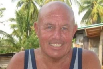 விடுமுறைக்கு வெளிநாடு சென்ற பிரித்தானியர்., சதை உண்ணும் பூச்சியால் காலை இழக்கவுள்ள சோகம்