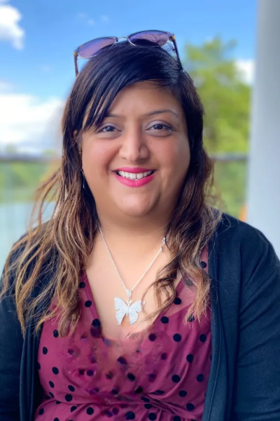 பிரித்தானியாவில் சாலை விபத்தில் இந்திய வம்சாவளிப் பெண்கள் இருவர் பலி | 2 Indian Womens Dies In Uk Car Crash