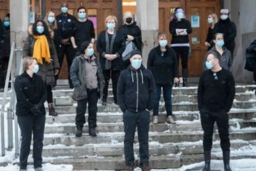 கனேடிய மாகாணம் ஒன்றில் 50,000 கல்வித்துறை ஊழியர்களின் வேலைக்கு சிக்கல்