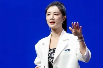 சீன தொகுப்பாளினிக்கு 204 மில்லியன் அபராதம்!