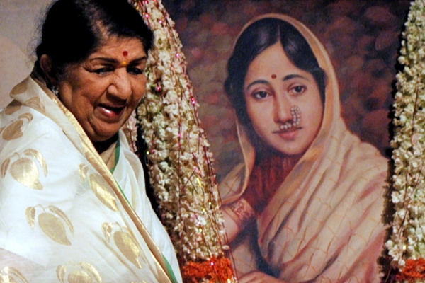 பிரதமர் நேருவையே கதறி அழ வைத்த லதா மங்கேஷ்கர்....கானக்குயிலால் கண்ணீர் சிந்திய தருணம்! மறக்க முடியுமா? | Jawaharlal Nehru Cried On Lata Mangeshkar Song