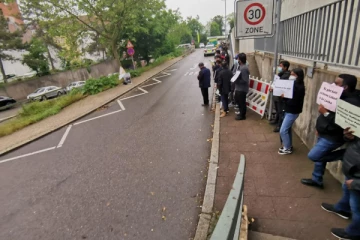 ஜேர்மனியில் நாடு கடத்தப்படவுள்ள ஈழத்தமிழர்கள் நிறுத்தக் கோரி போராட்டம்