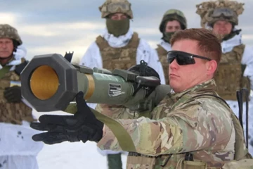 ரஷ்ய எல்லையில் குவிக்கப்பட்ட  30 000 துருப்புக்கள்!