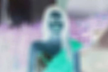 ஒரே நேரத்தில் இரு ஹீரோக்களுடன் ரொமான்ஸ்!! ஹோட்டலில் கையும் களவுமாக சிக்கிய நடிகை.. யார் தெரியுமா?