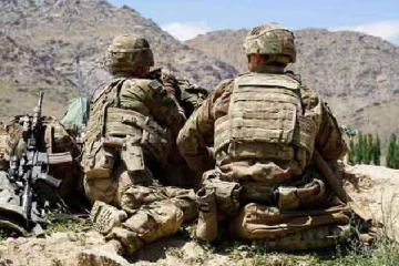 தலீபான் பயங்கரவாதிகள் சரமாரி துப்பாக்கிச் சூடு: 11 பொலிஸ் அதிகாரிகள் சுட்டுகொலை!