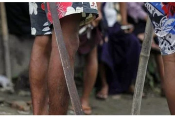 வாள் வெட்டில் உயிரிழந்த நபரின் பணத்தை திருடிய சந்தேகநபர் உட்பட மூவர் விளக்கமறியலில்