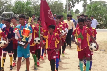 25 வருடங்களின் பின் வரலாற்றுச் சாதனை படைத்த இலுப்பைக்கடவை தமிழ் மகா வித்தியாலய வீரர்கள் (Photos)