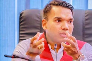 සේවකයින් සේවයට කැඳවීම සම්බන්ධයෙන් ඇමැති නාමල්ගෙන් විශේෂ තීරණයක්..!