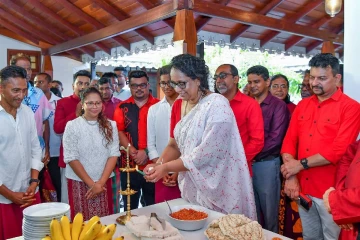பிரதமர் தலைமையில் நடைபெற்ற புத்தாண்டு தேசிய கலாசார நிகழ்வுகள்