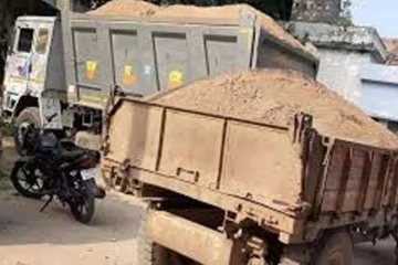 බලපත්‍ර කොන්දේසි උල්ලංඝනය කර වැලි ප්‍රවාහනය කළ ටිපර් රථ 18ක්