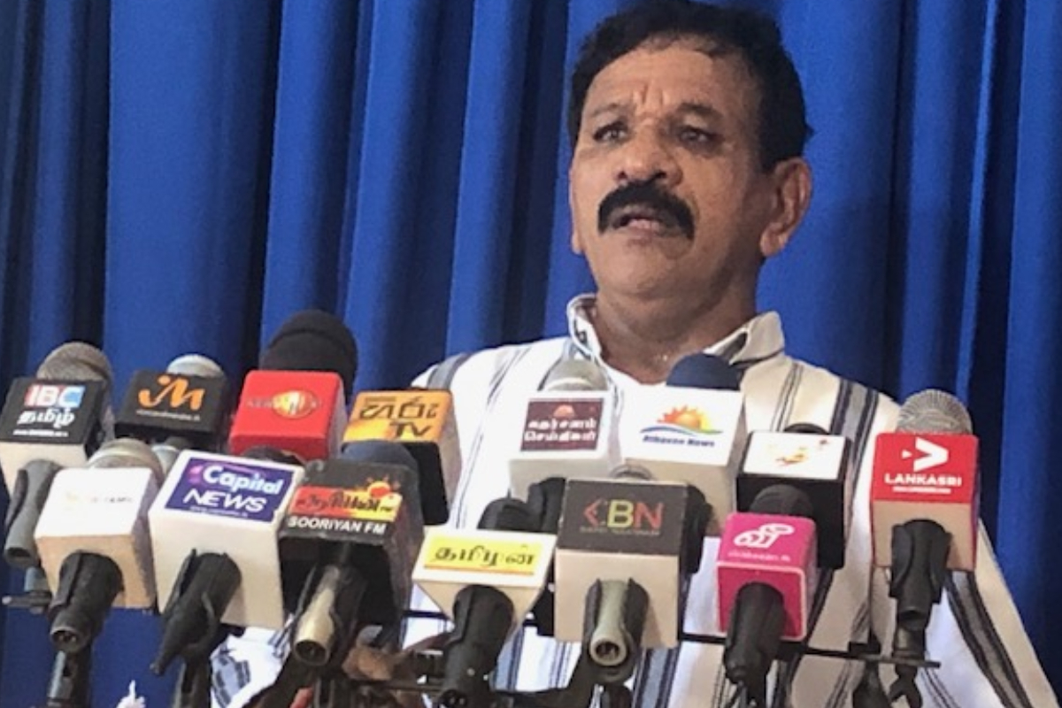 புலம்பெயர் தேசத்தில் தடைசெய்யப்பட்டுள்ள தமிழ் அமைப்புகளுக்கு பொது மன்னிப்பு வழங்கவும்! ஜனாதிபதியிடம் கோரிக்கை | Eros Party Leader Rajanathan Prabhakaran புலம்பெயர் தேசத்தில் தடைசெய்யப்பட்டுள்ள தமிழ் அமைப்புகளுக்கு பொது மன்னிப்பு வழங்கவும்! ஜனாதிபதியிடம் கோரிக்கை | Eros Party Leader Rajanathan Prabhakaran
