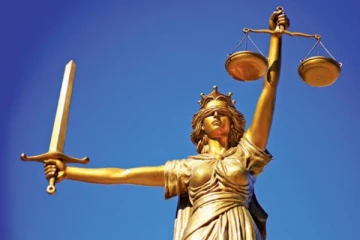 දඩමුදලක් අඩුවෙන් ලියූ මහේස්ත්‍රාත් වරියට ලැබුණූ දීර්ඝ දඩුවම..