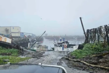 அமெரிக்காவை தாக்க தொடங்கியுள்ள சுனாமி அலைகள்!