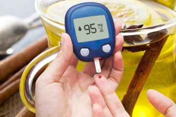 இனிப்பு மட்டுமல்ல....சுகர் நோயாளிகளுக்கு இந்த உணவுகளும் ஆபத்தானது? இனி அறவே தொட வேண்டாம்!