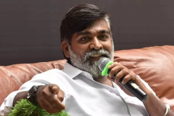 சினிமாவில் நடிக்க வருவதற்கு முன் நடிகர் விஜய் சேதுபதி குடும்பத்துடன் எடுத்த போட்டோ...