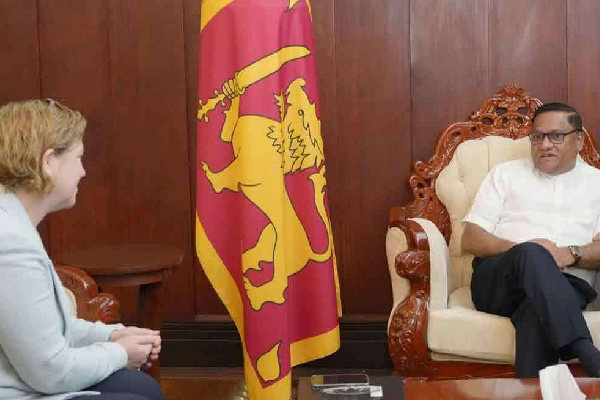 பிரிவினைவாத சித்தாந்தங்களை ஊக்குவிக்க வேண்டாம்..! கனேடிய தூதுவரிடம் அமைச்சர் வலியுறுத்தல் | Canadian High Commissioner Vijitha Herath பிரிவினைவாத சித்தாந்தங்களை ஊக்குவிக்க வேண்டாம்..! கனேடிய தூதுவரிடம் அமைச்சர் வலியுறுத்தல் | Canadian High Commissioner Vijitha Herath