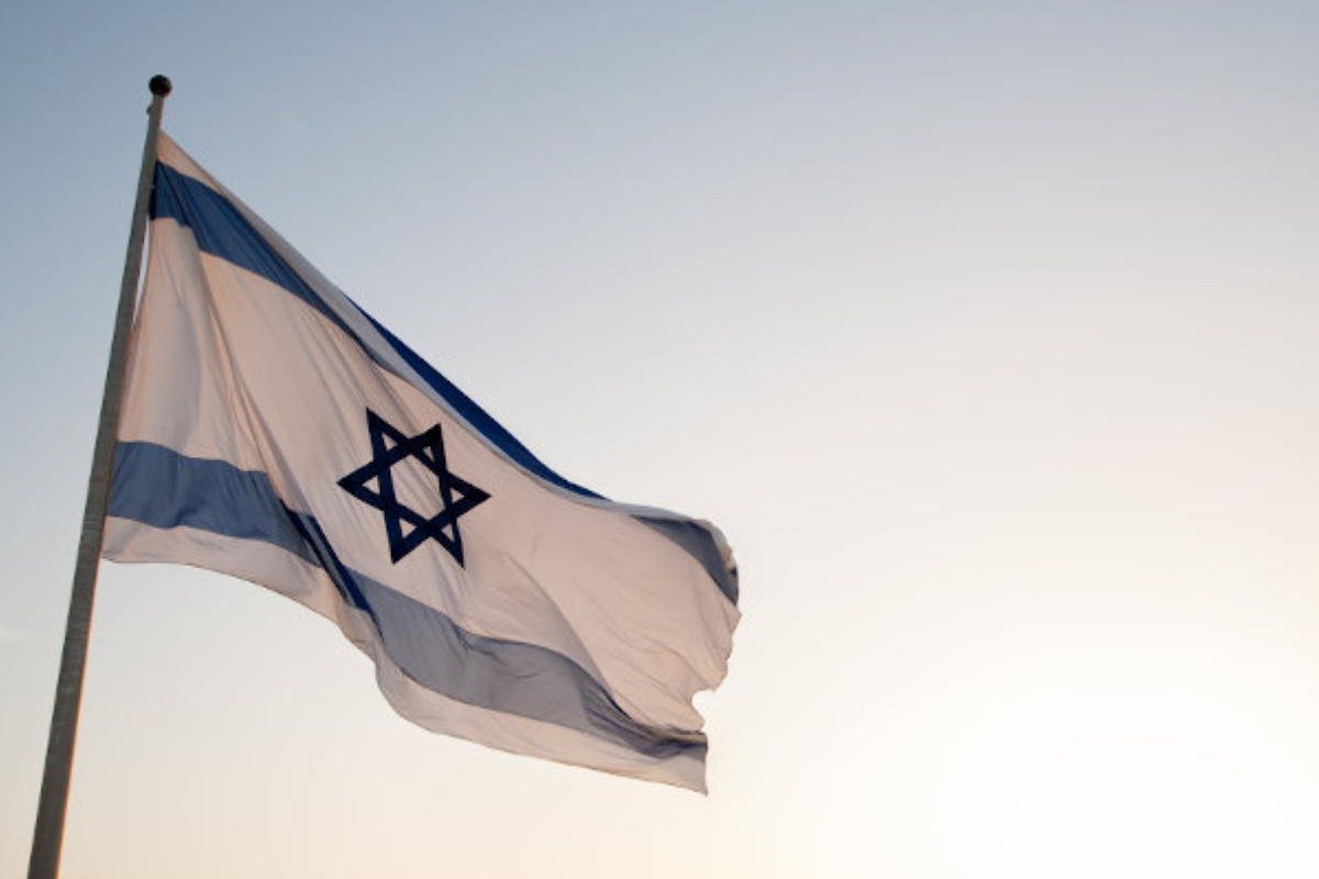 இஸ்ரேலில் ஏவுகணை தாக்குதலை காணொளி எடுத்த இலங்கையர்களுக்கு நேர்ந்த கதி | Four Sri Lankans Injured In Missile Attack இஸ்ரேலில் ஏவுகணை தாக்குதலை காணொளி எடுத்த இலங்கையர்களுக்கு நேர்ந்த கதி | Four Sri Lankans Injured In Missile Attack