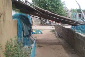 மது போதையில் அத்துமீறி வீட்டுக்குள் நுழைந்த 15 பேர்: குடும்பஸ்தருக்கு நேர்ந்த கொடூரம்