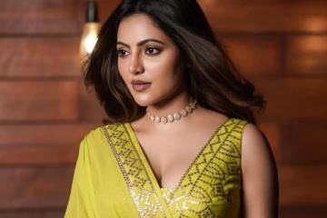 அழகிய உடையில் நடிகை அதுல்யா ரவி - லேட்டஸ்ட் போட்டோஷூட்