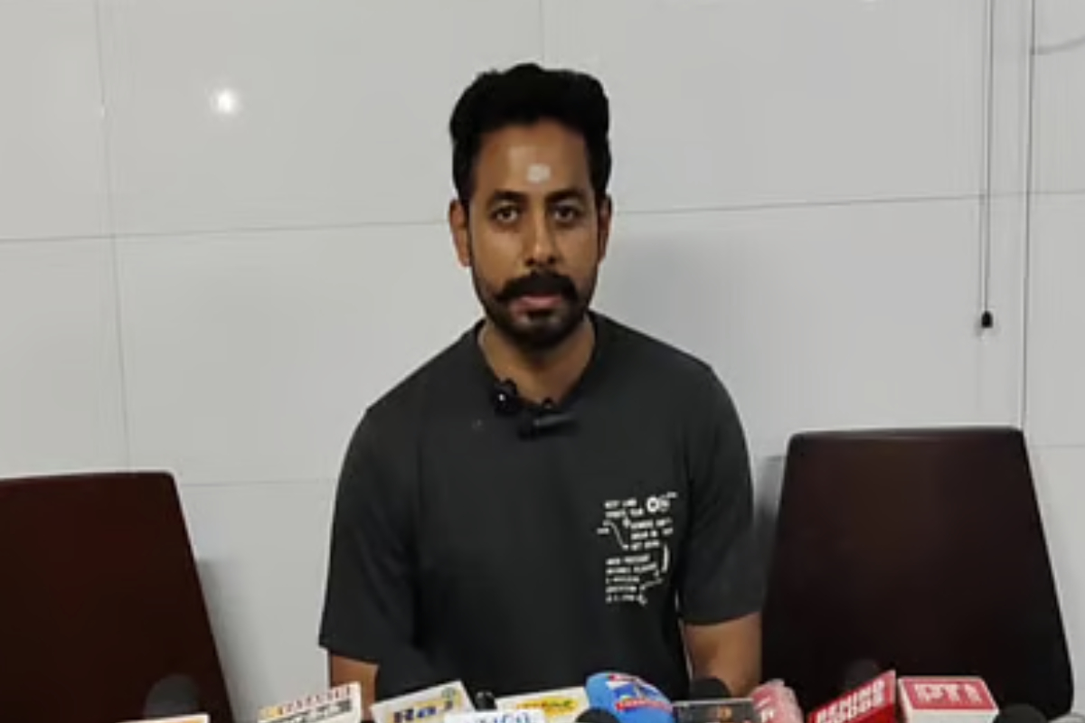 தமிழ்நாட்டில் தமிழனுக்கு இடமில்லையா... ஆரி கடும் தாக்கு | Actor Aari Talk About His Movie Facing Issue