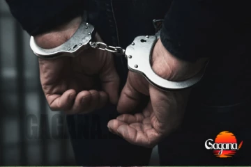 සුරාබදු නිලධාරීන් දෙදෙනෙක් අත්අඩංගුවට