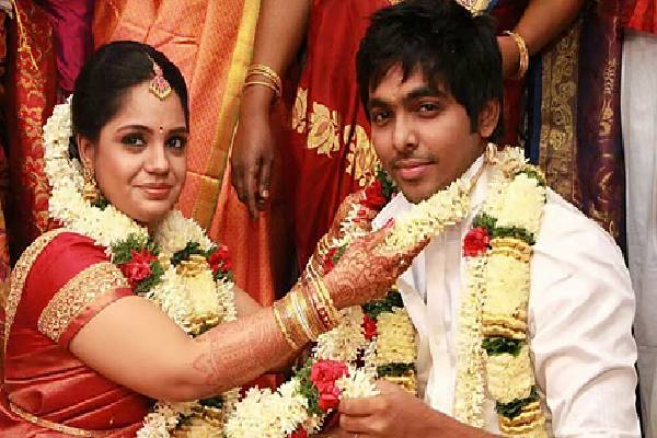 ஒட்டுமொத்த அரங்கையும் கண்ணீரில் ஆழ்த்திய பாடகி சைந்தவி ! வைரலாகும் காணொளி | Saregamapa Seniors Season 5 Saindhavi Song Viral ஒட்டுமொத்த அரங்கையும் கண்ணீரில் ஆழ்த்திய பாடகி சைந்தவி ! வைரலாகும் காணொளி | Saregamapa Seniors Season 5 Saindhavi Song Viral