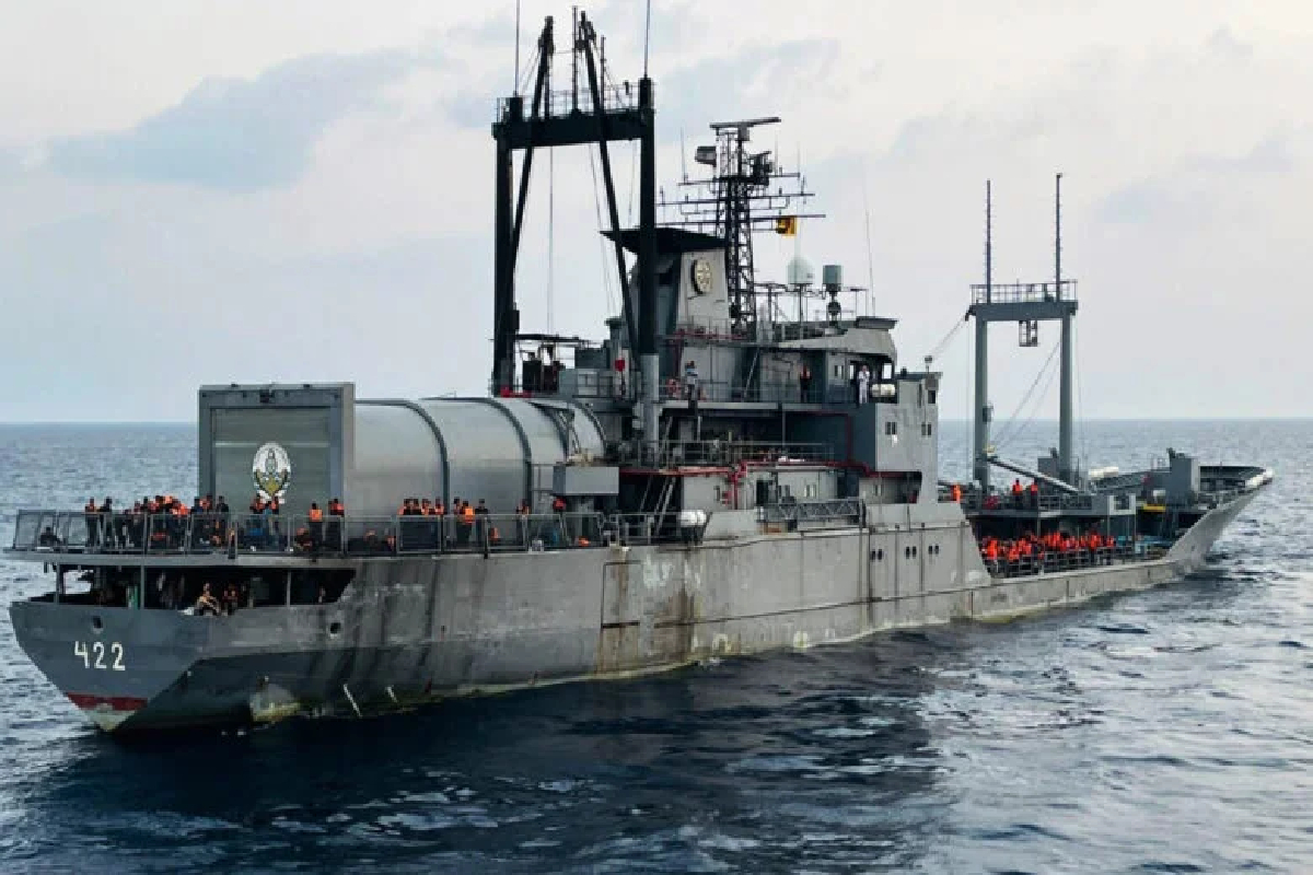 ஈரானிய கப்பல்கள் விவகாரம் : இலங்கை தொடர்பில் அமெரிக்காவின் நிலைப்பாடு வெளியானது..! | Iranian Warships Sri Lanka Right Make Decisions Us ஈரானிய கப்பல்கள் விவகாரம் : இலங்கை தொடர்பில் அமெரிக்காவின் நிலைப்பாடு வெளியானது..! | Iranian Warships Sri Lanka Right Make Decisions Us