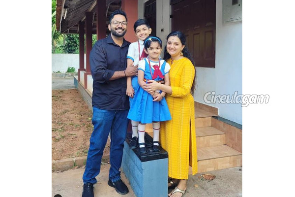 குழந்தைகளுக்கு பிறகு குண்டான சரண்யா மோகன் பின் உடல் எடை குறைத்தது எப்படி?- டிப்ஸ் இதோ | Actress Saranya Mohan Weight Loss Journey குழந்தைகளுக்கு பிறகு குண்டான சரண்யா மோகன் பின் உடல் எடை குறைத்தது எப்படி?- டிப்ஸ் இதோ | Actress Saranya Mohan Weight Loss Journey