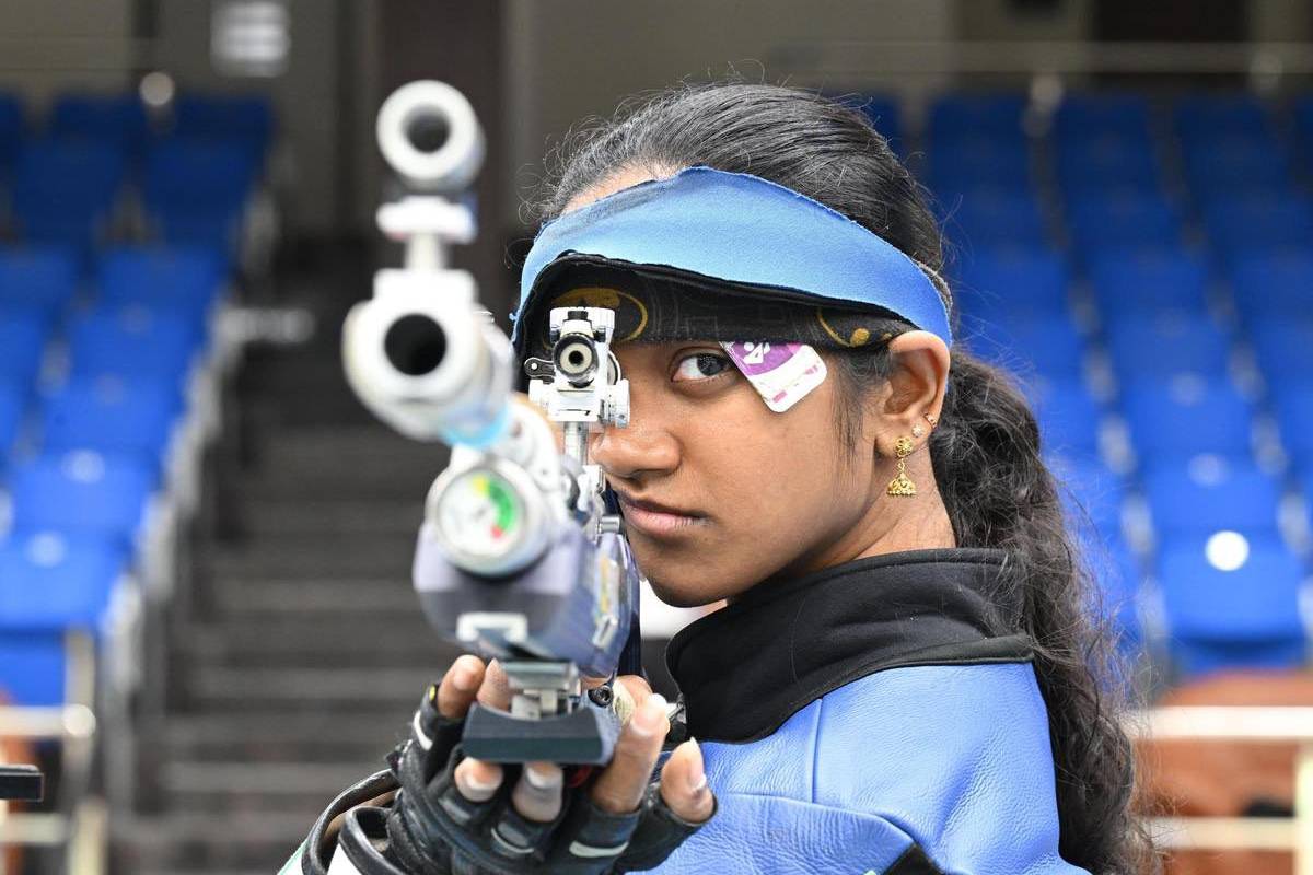 ஆசிய போட்டியில் இரட்டை பதக்கம் வென்ற தமிழ்நாடு வீராங்கனை இளவேனில் வாளறிவன் | Elavenil Valarivan Won 2 Silvers In Asian Games ஆசிய போட்டியில் இரட்டை பதக்கம் வென்ற தமிழ்நாடு வீராங்கனை இளவேனில் வாளறிவன் | Elavenil Valarivan Won 2 Silvers In Asian Games