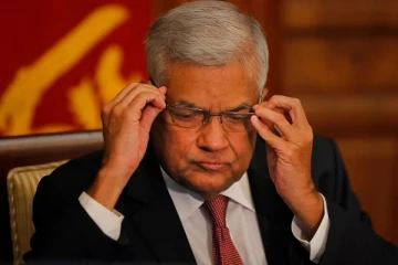 ரணிலுக்கு அச்சுறுத்தல் விடும் மகிந்தவின் கட்சி