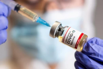 தடுப்பூசி திட்டத்தில் திணறும் ஜேர்மனி... மக்களிடம் தப்பிக்க அரசியல்வாதிகள் செய்துள்ள மட்டமான செயல்