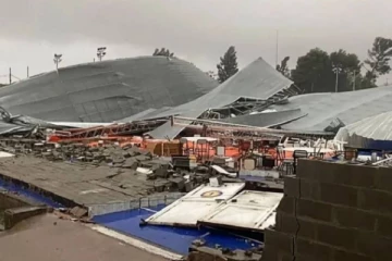 அர்ஜென்டினாவில் புயல் காற்றில் இடிந்து விழுந்த விளையாட்டு மைதானத்தின் மேற்கூரை: 13 பேர் பலி