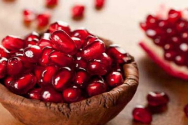 சர்க்கரை நோயாளிகள் மாதுளை சாப்பிடலாமா? இனியாவது இந்த பிழையை செய்யாதீர்கள் | Pomegranate Sugar Patient Food
