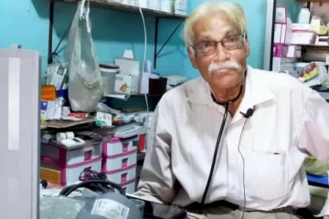 யாழ் மக்களின் மனதில் நீங்கா இடம்பிடித்த வைத்தியர்! காரணம் இதுதான்(Photos)