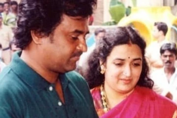 ரஜினிகாந்த் தனது மனைவி லதாவுடன் எடுத்துக்கொண்ட இந்த புகைப்படத்தை பார்த்துள்ளீர்களா.. செம ரொமான்டிக்