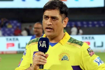 கெட்ட வார்த்தைல திட்டுவார்னு பயந்தேன் - ஐபிஎல் அனுபவம் குறித்து பகிர்ந்த தோனி