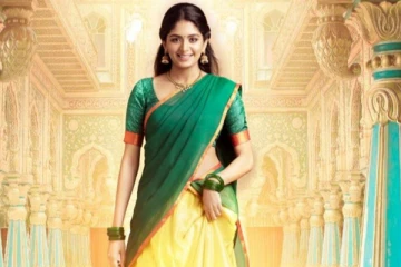 மாடர்ன் உடையில் கலக்கும்  அதிதி..வைரலாகும் வீடியோ