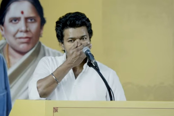 இந்த தற்குறிகள் ஒன்று சேர்ந்து வாழ்நாள் முழுக்க... - எச்சரித்த விஜய் | Vijay Slams Dmk For Comment Tharkuri On Tvk Cadres