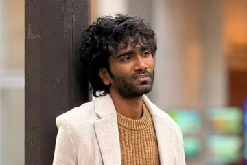 தயவு செய்து கதை எழுதாதே பிரதீப்.. டீச்சர் சொன்னதை தனது தொழிலாகவே மாற்றிய பிரதீப் ரங்கநாதன்