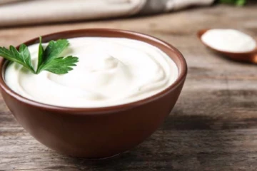 வெயில் காலத்தில் தயிர் அதிகம் சேர்ப்பவரா நீங்கள்? ரொம்ப ஆபத்தாம்