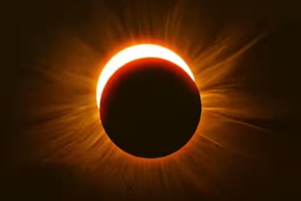 2026 ஆம் ஆண்டின் முதல் சூரிய கிரகணம் எப்பொழுது? முழு விவரங்கள் இதோ | When Is 2026 First Suriya Santhira Graghanam