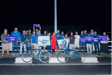 கரையோரப் பிரதேசங்களை பாதுகாக்கும் நோக்கில் இரு இளைஞர்களின் துவிச்சக்கரவண்டி பயணம்  (Video)