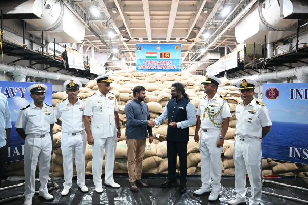 உடனடி உதவிகளை வழங்கும் இந்தியா : அயல் நாடுகளிடம் எதிர்பார்ப்பது என்ன…! | Foreign Countries Respect Assistance By India உடனடி உதவிகளை வழங்கும் இந்தியா : அயல் நாடுகளிடம் எதிர்பார்ப்பது என்ன…! | Foreign Countries Respect Assistance By India