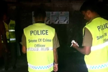 முகாமையாளரை கதிரையில் கட்டி தீயிட்டுக் கொளுத்திய நபர்; விசாரணைகள் ஆரம்பம்