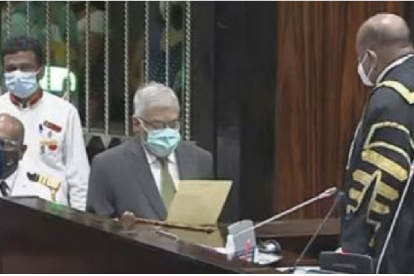 புதிய ஜனாதிபதி சபாநாயகரிடம் விடுத்த முதல் கோரிக்கை! | The First Request Made New President Speaker