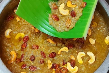 கோயில் ஸ்டைலில் மணமணக்கும் சர்க்கரை பொங்கல்! இப்படி செய்தாலே போதும்