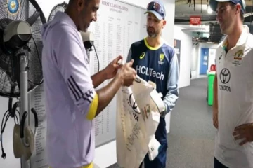 அஸ்வினுக்கு அவுஸ்திரேலிய அணித் தலைவர் வழங்கிய நினைவுப் பரிசு!