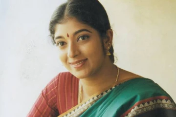 50 வயதிற்கு மேல் ஆகியும் திருமணம் செய்துகொள்ளாமல் இருப்பது ஏன்?.. நடிகை சித்தாரா பதில்