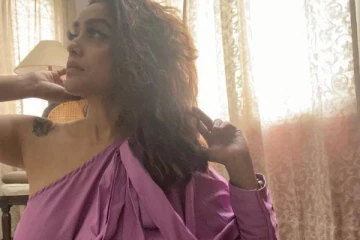 படுக்கையறை வீடியோவை வெளியிட்ட பிக்பாஸ் நடிகை அபிராமி.. இப்படியா பாட்டுபாடுறது.